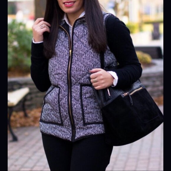 DEE ELLE Lightweight Black & White Puffer Vest - Picture 1 of 7